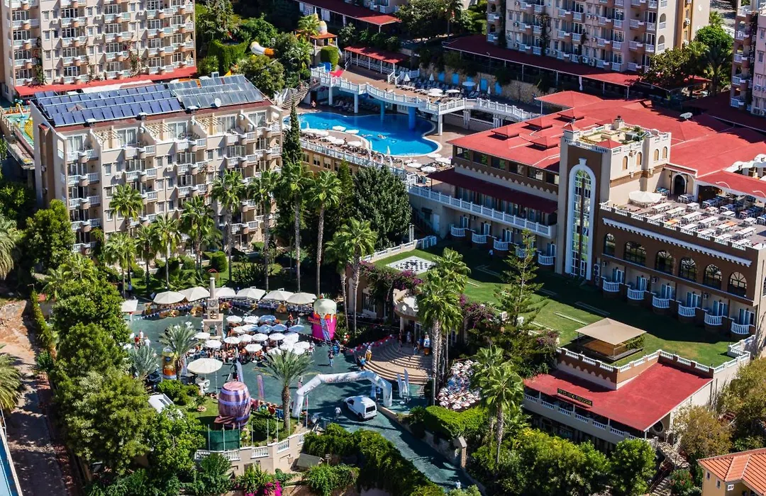 Club Paradiso Hotel-1